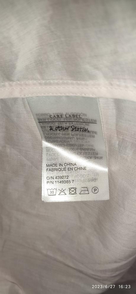 Šaty s vreckami - care label, 38