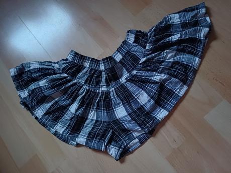 Sukňo-kraťase, next,104