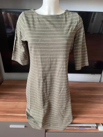 Pruzkate upletove šaty, m