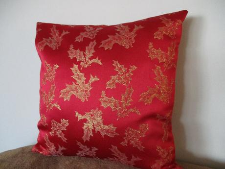 Obliečka  vianočná brokátová červeno zlatá, 