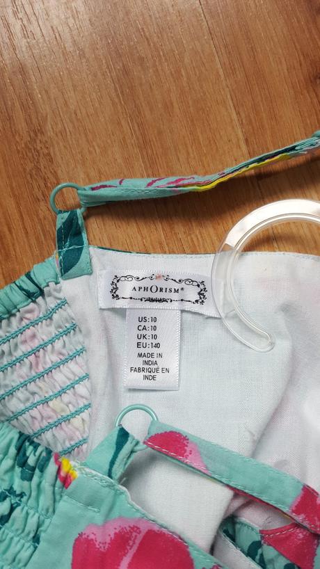 Dievčenské šaty, 140