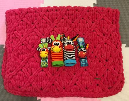 Zvieratka na ruky a nohy + deka,