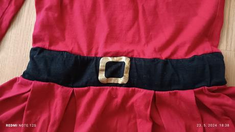 Vianočné šaty, 116