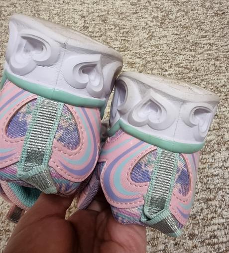 Skechers, skechers,33