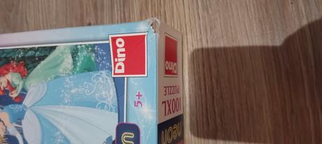 Svietiace puzzle princezny, 