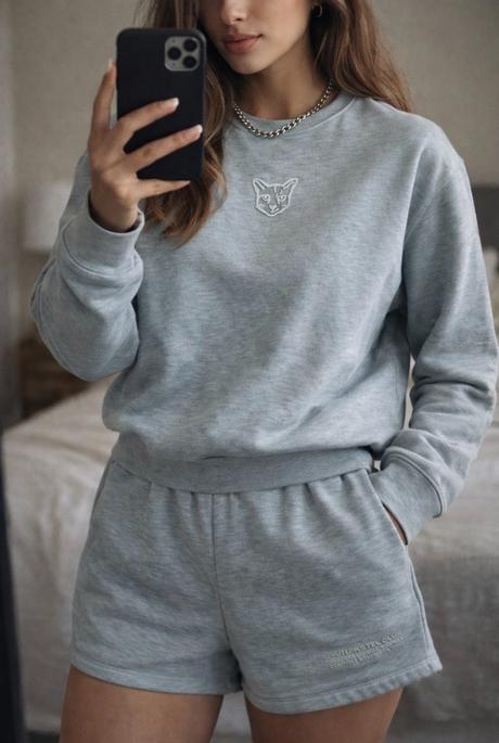 Krásny teplákový komplet značky pari, pc 110 eur, s