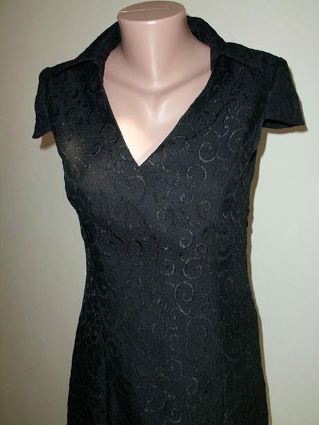 Neprehliadnuteľné šatičky s 3-d motívom, veľ. s-m, s