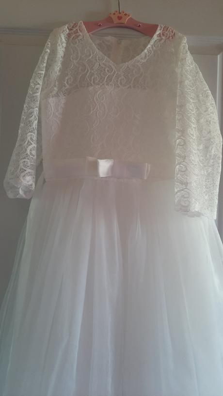 Šaty na 1.sväté prijímanie s spodničkou s obručou, 146