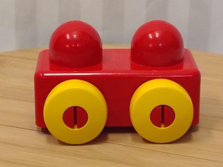 Vintage lego primo podvozok auto 1996-1999 k 31008,