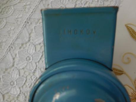 Retro mlynček na orechy-jihokov české budejovice., 