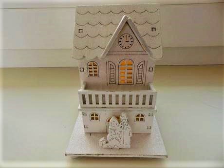 Drevený svietiaci kostol,