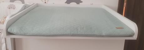 Prebaľovavi pult na komodu+podložka,