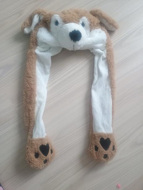 Čiapka psík s hybajucimi uskami, kik,122