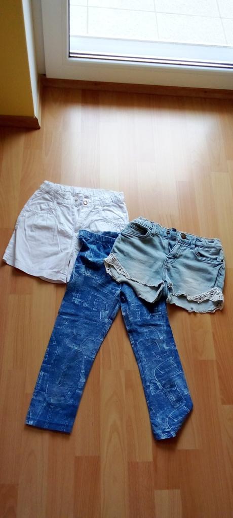 Kraťasy, h&m,134