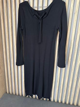 Čierne pletené šaty, s