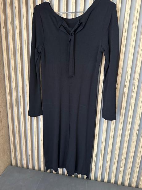 Čierne pletené šaty, s