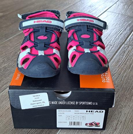 Športové sandálky, 28