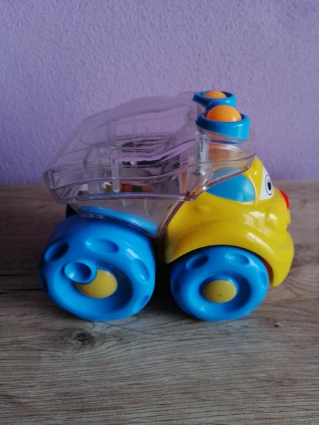 Autíčko fisher price,