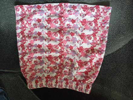 Krásna dievčenská suknička, 140