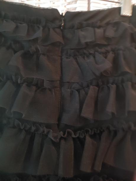 Sukna zn. bcbg maxazria vel. m, m