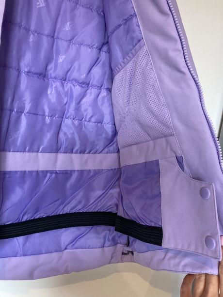 Lyziarska vetrovka, 152