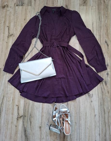 Krásne košelové šaty, m