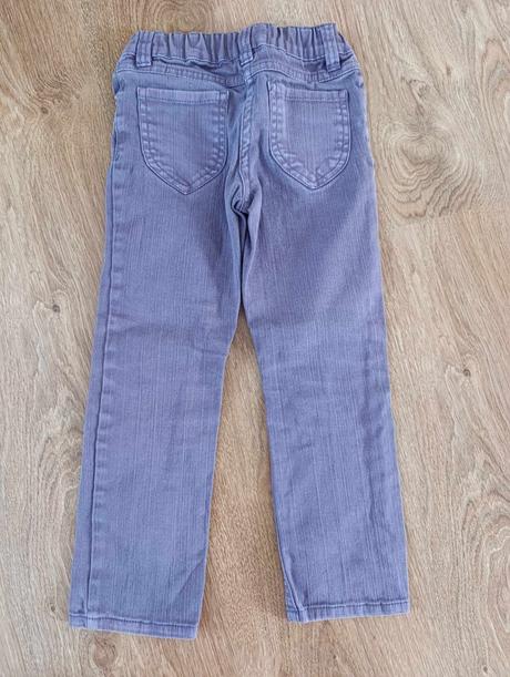 Dievčenské rifle, 98