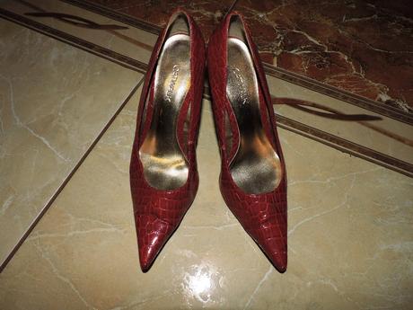 Červene lodičky, 37