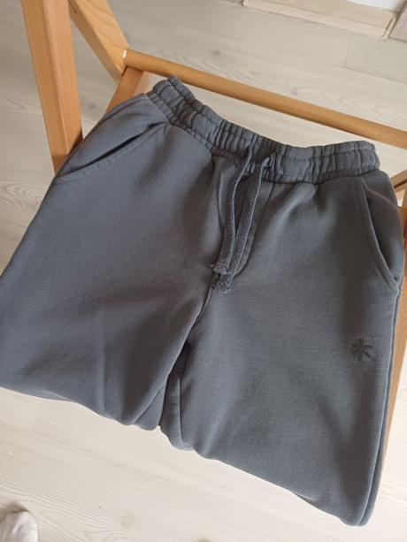 Teplaky, reserved,140
