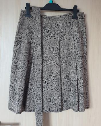 Sukňa s opaskom čierno-béžová, 38