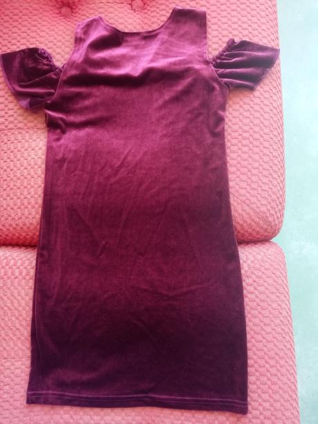 Volánové semišové elegantné šaty, 134