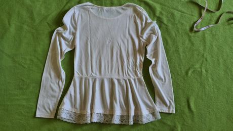 Tričko so 'sukničkou' a čipkou, 158