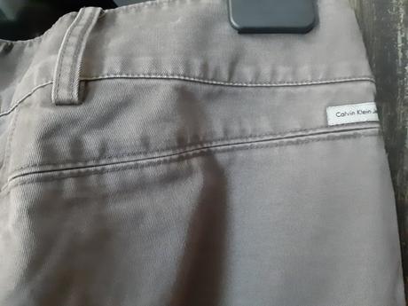 Calvin klein sivé rifle č.38, 38