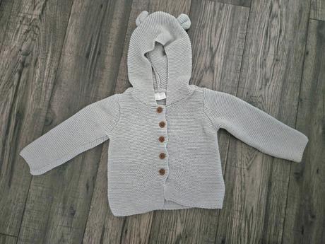 Svetrík na gombíky s uškami f&f 80, f&f,80