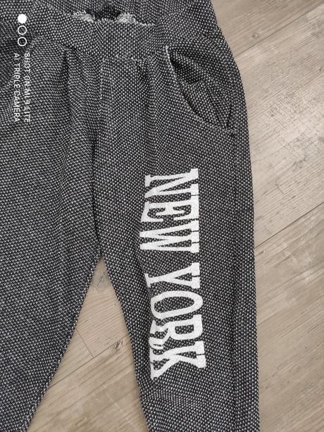 Teplakove nohavice new york, m