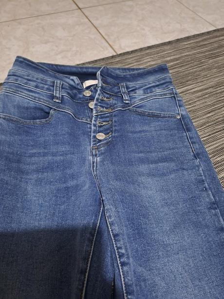 Rifle s vysokým pásom, m