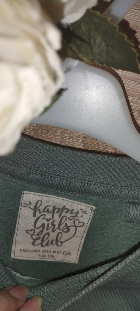 Nádherná mikina, c&a,122