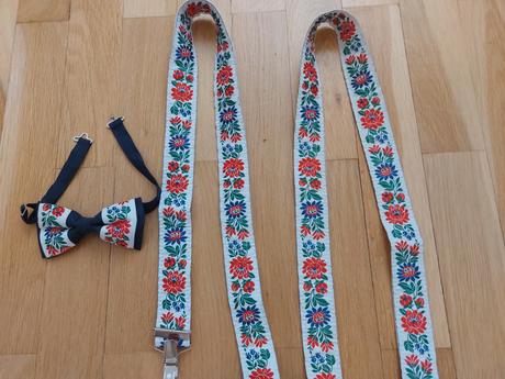 Folklórny motýlik a traky saluga, 