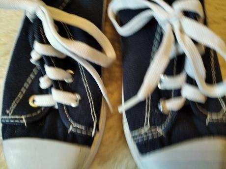 Riflové tenisky, 30