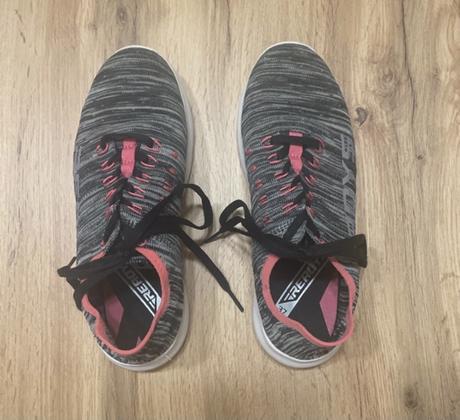 Športové botasky, 37