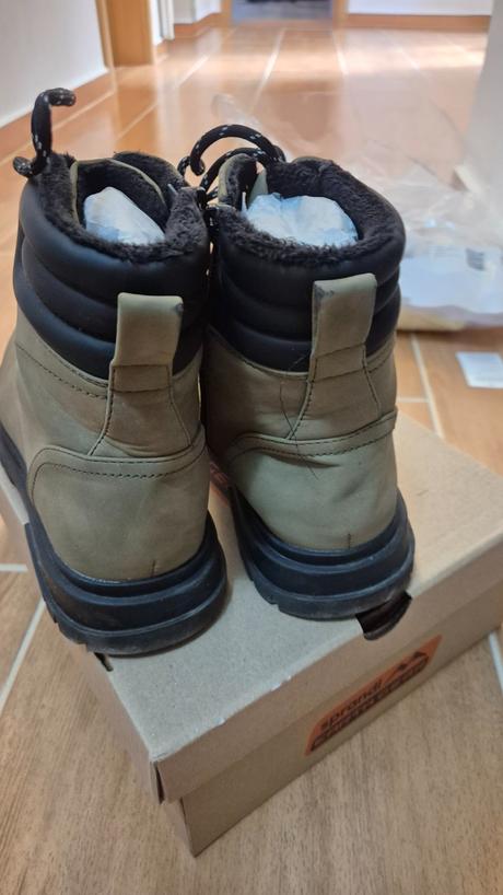 Zimne topanky, reserved,39