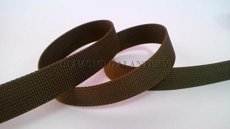 Popruh 25 mm army green,