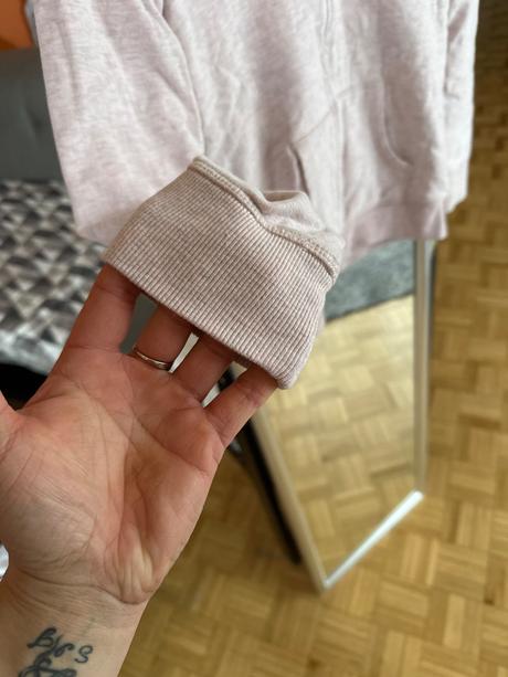 Zateplená mikina, 146