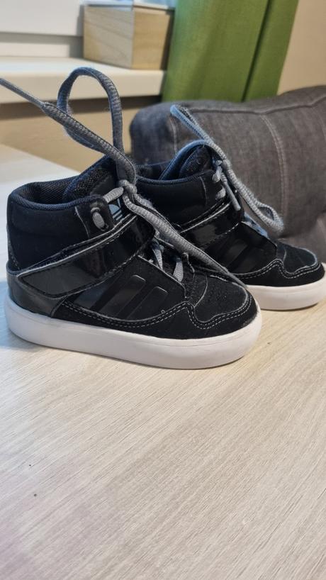 Kotnikove tenisky, adidas,21