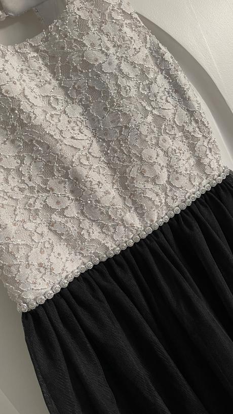 Slavnostne šatočky, 140