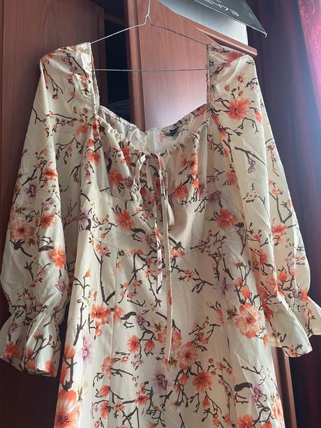 Ľahké ženské šaty, 40 / 42 / l