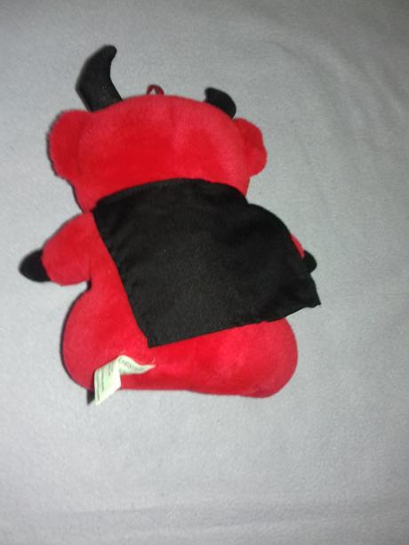 Plyšák čert, 