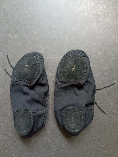 Piškóty s delenou podrážkou látkové zn. star ever, 34