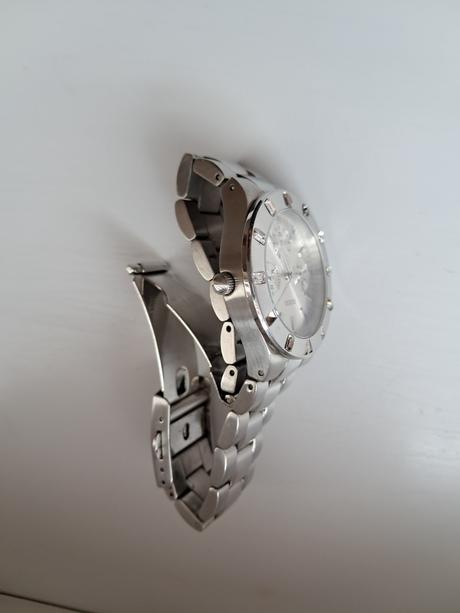 Hodinky guess, guess