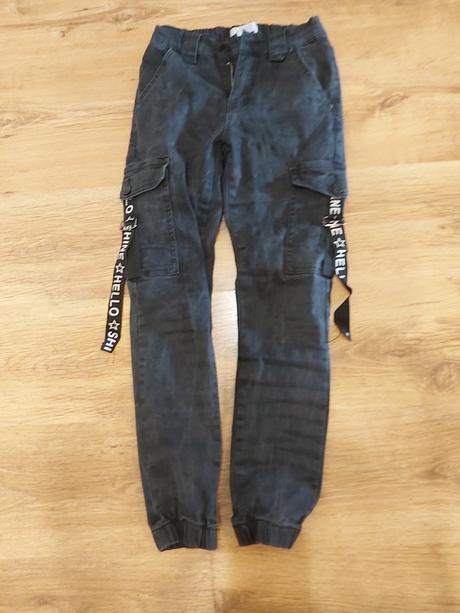 Čierne nohavice., 26